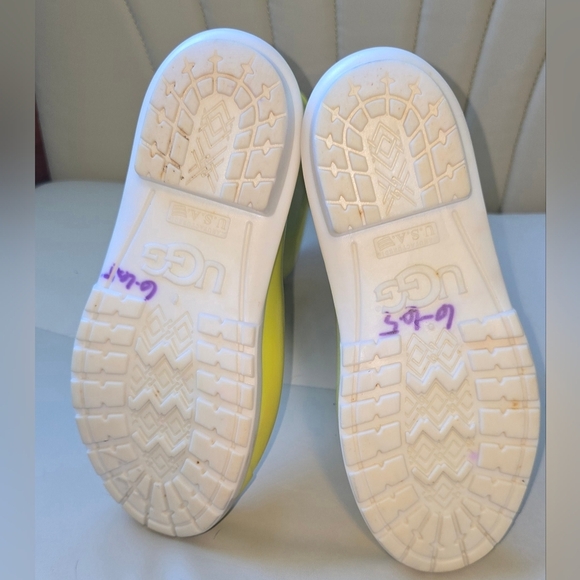 UGG Boots  Sienna Rain Mid Calf Waterproof Yellow Womens size US 8/mens Size 6 - Picture 9 of 14